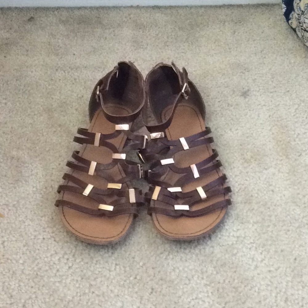 Cute Forever 21 sandals🌺